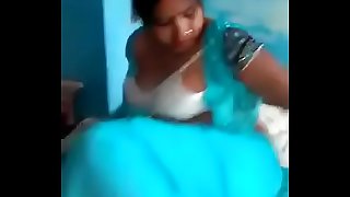 Desi old aunty showing pussy